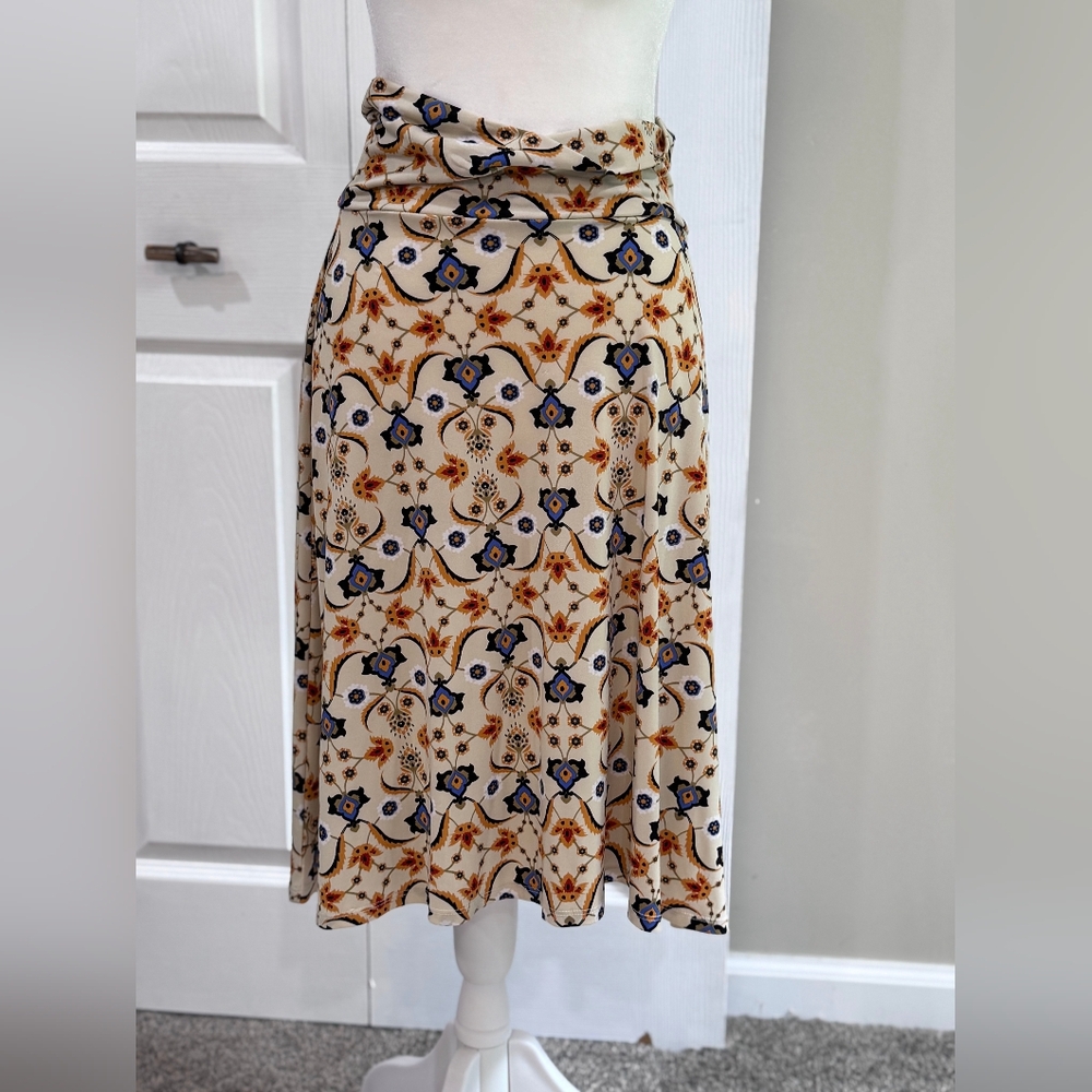 Floral Patterned Cream Skirt